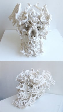 塩原さんが予算をプールして購入したお気に入りの作品<br>
青木克世「予知夢 X」(2009)Courtesy : Roentgenwerke AG