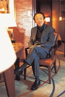 <strong>池上 彰</strong>●いけがみ・あきら 1950年生まれ。73年NHK入局。報道記者として、松江放送局などを経て、報道局社会部へ。その後、首都圏向けニュース番組のキャスターを5年間、「週刊こどもニュース」のお父さん役を11年間務めた。2005年NHK退社。現在はフリージャーナリストとして活躍中。