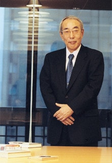 <strong>NTTコミュニケーションズ 和才博美社長</strong>●1946年、大分県生まれ。69年九州大学工学部卒業後、日本電信電話公社(現NTTグループ)入社。99年、NTT取締役に就任。2002年同社代表取締役副社長、04年NTTコミュニケーションズ副社長を経て、05年代表取締役社長に就任。