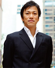 「よく覚えていない」は禁句。示談にも応じるべきではない!<br><strong>国際弁護士 八代英輝</strong>●1964年、東京都生まれ。88年慶應義塾大学法学部卒。裁判官になったのち、97年退官。弁護士として活躍中。出演DVDに『八代英輝のビジネス交渉術入門』。