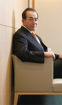 <strong>ダイキン工業 井上礼之会長●</strong>1935年、京都府京都市生まれ。57年、同志社大学卒業後、大阪金属工業(現ダイキン工業)に入社。人事部長などを経て、79年、同社取締役就任。常務、専務を経て、94年、代表取締役社長就任。2002年、代表取締役会長兼CEOに就任、現在に至る。