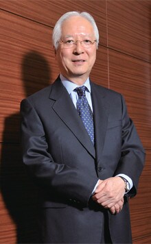 <strong>T&DHD 宮戸直輝社長</strong>●1967年、大同生命保険相互会社入社。92年調査部長、94年取締役就任。常務、専務を経て、99年社長に就任。2002年、相互会社から株式会社化し、大同生命保険株式会社の社長に就任。04年T&Dホールディングス社長に就任。