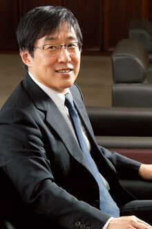 <strong>中小企業庁長官 高原一郎</strong>●1956年、東京都生まれ。筑波大学付属高校卒。79年東京大学法学部卒業後、通産省(現経済産業省)入省。産業政策局調査課長、内閣参事官、中小企業庁次長、関東経済産業局長などを経て2010年から現職。9月1日より資源エネルギー庁長官に就任予定。
