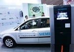 北京などでEV関連(充電スタンド)の展示会が開かれている。(AFLO=写真)