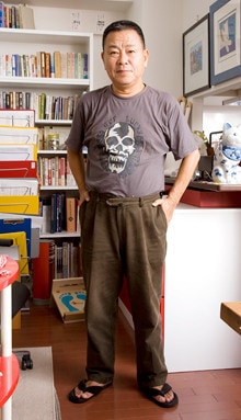 まず妻の考えを丸呑みして、具体論で現実を直視させよ!<br><strong>作家 山本一力</strong>●1948年、高知県生まれ。会社員を経て、作家に。2002年『あかね空』で直木賞受賞。著書に『研ぎ師太吉』『江戸は心意気』『家族力』など多数。