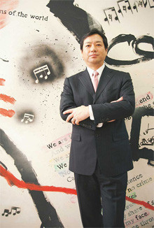 吉田正樹●よしだ・まさき 1959年、兵庫県生まれ。フジテレビジョン入社後、「オレたちひょうきん族」「笑っていいとも!」のADを経て、「笑う犬の生活」「爆笑レッドカーペット」など多数の番組を企画・演出・プロデュース。現在、ワタナベエンターテインメント会長、吉田正樹事務所社長。