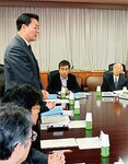 海江田経産相は「原子力はエネルギー政策の柱の一つ」と繰り返すが……。(PANA=写真)