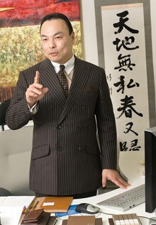 <strong>マークイットグループ日本支社代表取締役 水谷克己</strong>●1964年生まれ。慶應義塾大学法学部卒。主要外資系証券会社で金融商品開発の責任者を務め、2005年に金融商品の時価評価と検証業務を行うマークイットグループ日本支社を設立。日本の金融市場の透明化にも力を注いでいる。