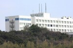 現在、愛知県美浜町の日本福祉大学と三重県四日市市の四日市大学に勤務している。