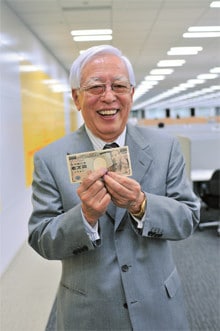 <strong>日本IBM相談役 椎名武雄</strong>●1929年、岐阜県生まれ。42年4月、上京し、慶應義塾普通部入学。51年、米国留学。53年、日本IBM入社。75年、代表取締役社長。87年、売り上げ1兆円突破。93年、会長。99年、最高顧問。2000年、勲一等瑞宝章受章。07年、相談役。