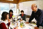 手がほしい人と、手を貸したい人とを結びつけるためにも、スタッフとのコミュニケーションを密に取ることが重要だ。