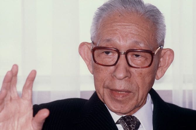 パナソニックホールディングスを一代で築き上げた経営者松下幸之助さんは、「経営の神様」の異名で知られる。