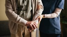 手術にも､抗がん剤にも､老いた体が耐えられない…80代男性が諦めた｢食道がん｣治療に生まれた新たな選択肢