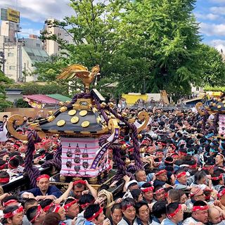 三社祭から やんちゃな輩 を排除すべきか 自分たちの祭り の感覚は正当か President Online プレジデントオンライン