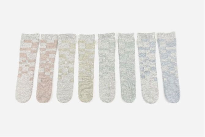 4色8パターンの履き方ができる。