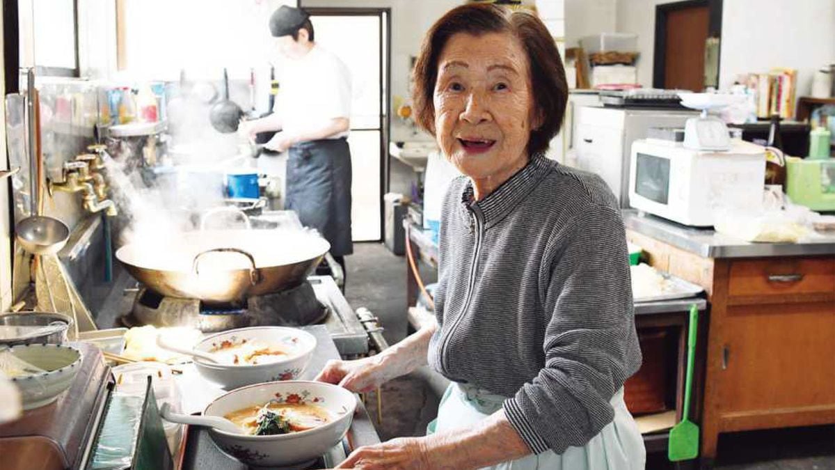 102歳で現役！長寿の秘訣は毎日飲む味噌汁？働く人の共通点に迫る
