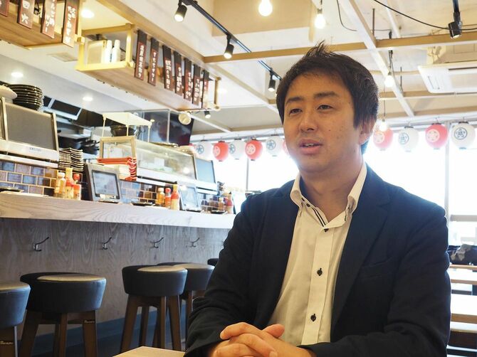 テラケン営業部/商品部部長の佐々木泰晶氏