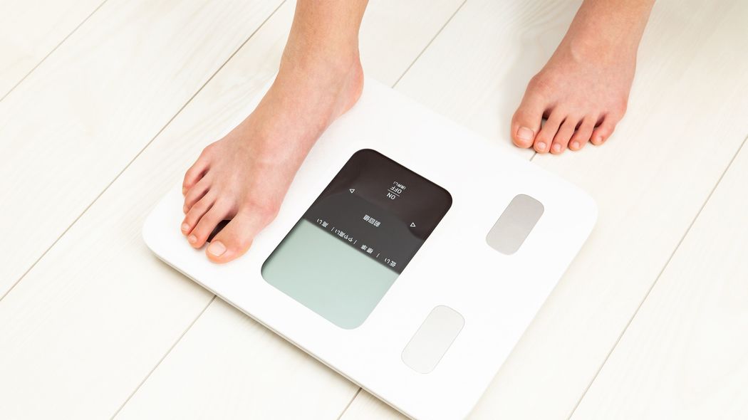 家にある体重計は捨てたほうがいい…｢体重と体脂肪に一喜一憂するダイエット｣が大間違いである理由 女性が憧れる｢太ももの隙間｣は不健康の象徴