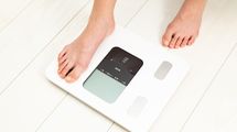 家にある体重計は捨てたほうがいい…｢体重と体脂肪に一喜一憂するダイエット｣が大間違いである理由