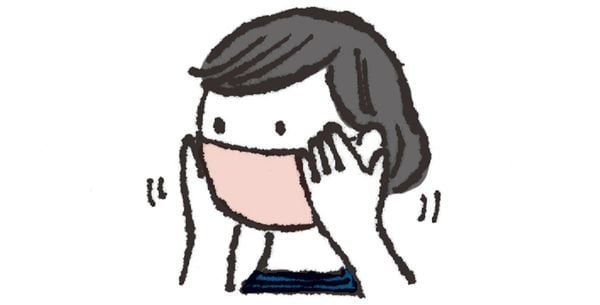 ⑤両手でマスクを顔や鼻に沿わせて微調整する