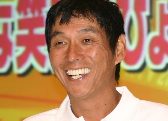 フジテレビが放送の「27時間テレビ」の制作発表で、19年ぶりに総合司会を務める明石家さんま=東京・台場、2008年6月26日