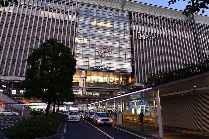 博多駅、福岡