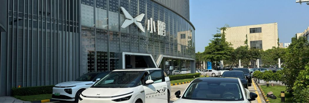 ｢その台頭ぶりは日本の自動車産業の躍進を思い起こさせる｣中国の新興EVメーカー"御三家"本社を徹底取材 社内には滑り台が…