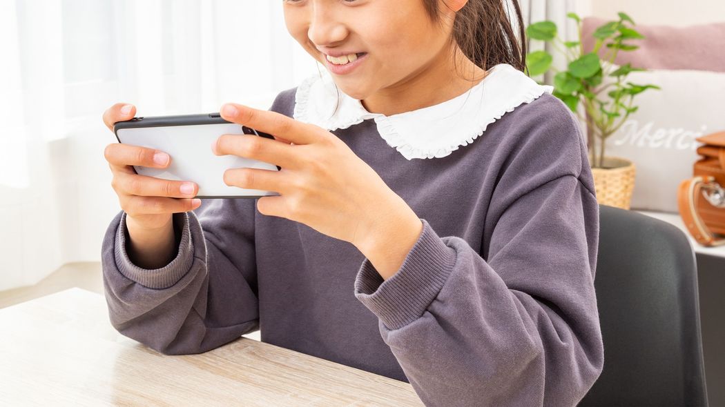スマホは子供を脳をダメにする…7万人の調査で判明した｢子供のスマホ利用が医学的にマズい理由｣ 子供の頃から｢スマホを触って育った人間｣の恐ろしい末路