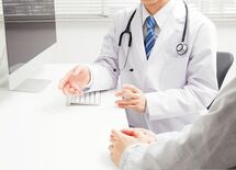 なぜ医師は患者に"様子を見よう"と言うか