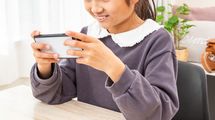 スマホは子供を脳をダメにする…7万人の調査で判明した｢子供のスマホ利用が医学的にマズい理由｣