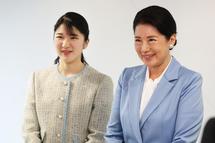 雅子さまが｢愛子天皇｣を望まれているとは思えない…｢人権侵害｣と闘い続けた母が愛娘に願っていること