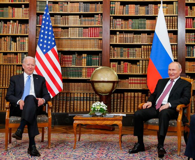 ロシアのウラジーミル・プーチン大統領とジョー・バイデン米大統領