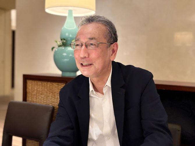 沖縄ファミリーマートの糸数剛一社長