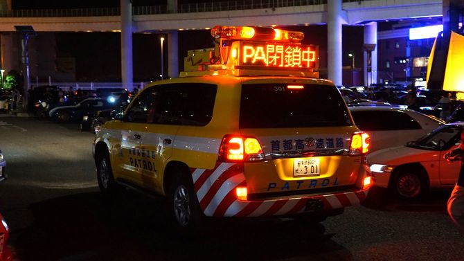 首都高のパトロール車両