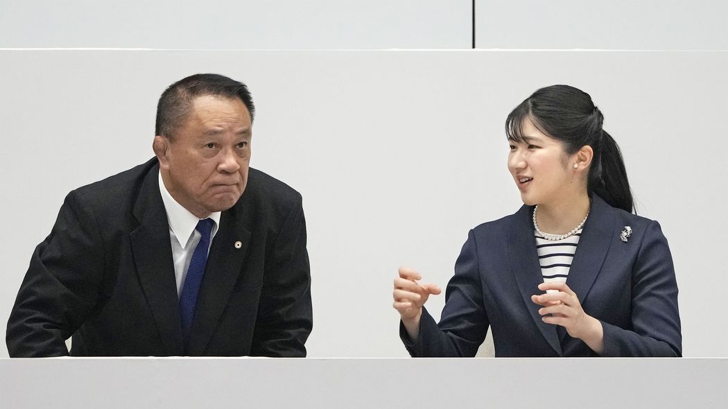 陛下と"天皇の歴史"を学んでいる…｢愛子さまには皇室の将来を背負う覚悟がある｣とわかる"意外な行動" 今年はすべての式年祭に参列された