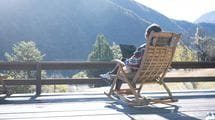 ｢都会の生活に疲れて田舎に完全移住｣は危うい…山村に移住した思想家が都会との関係を切らない深いワケ