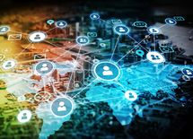 KDDIはトヨタと「IoT世界基盤」を狙う