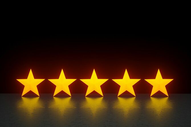 5つの輝く黄金の星