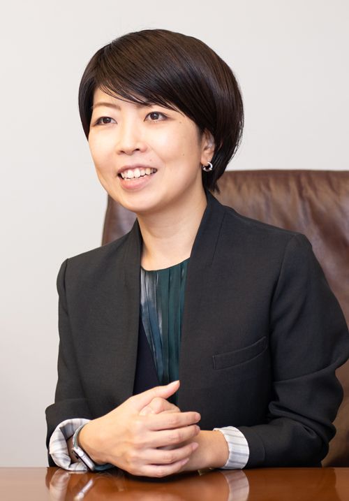 鈴木由香さん