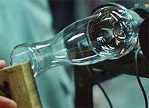 電球製造の職人技を転用し、「引き算の美」を追求しました　－松徳硝子 うすはりグラス