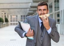 毎朝数百円"朝食を家で作らない人"激増中