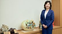 女性だけが苗字を変える社会はいつまで続くのか……野田聖子が｢あと少しで大きな変化がくる｣と断言するワケ