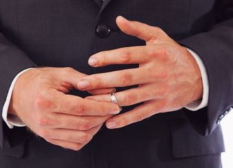 離婚は「早いほうが経済的」なのはなぜか