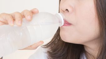 "熱中症予防に経口補水液を飲む"は大間違い…スポドリと決定的に違う"飲むべきベストタイミング"
