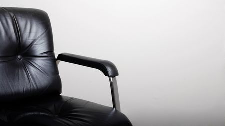 巨大企業に派遣で入り 34歳で最年少執行役員になった男性の仕事ルール 職場で有利なポジションを獲る技術 President Online プレジデントオンライン