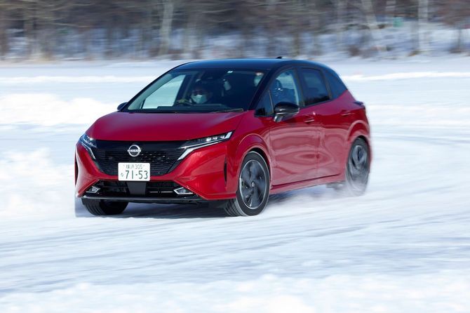 筆者が試乗したノートオーラ e-POWER 4WD