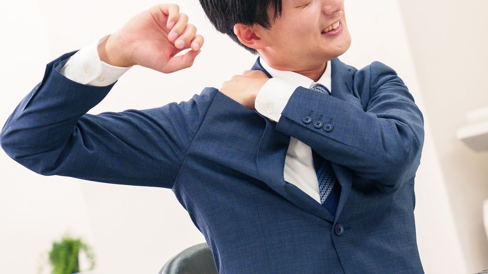 肩の可動域は知らぬ間に狭く硬くなっていく…五十肩から｢逃げおおせる｣ために今すぐ取り組みたい2つの運動 簡単にできる｢肩の可動域チェックテスト｣