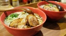 小麦を食べる快楽は麻薬に匹敵…｢3食ラーメン｣の人気絵本作家が山手線に約3ｍの材木を担いで乗ったワケ
