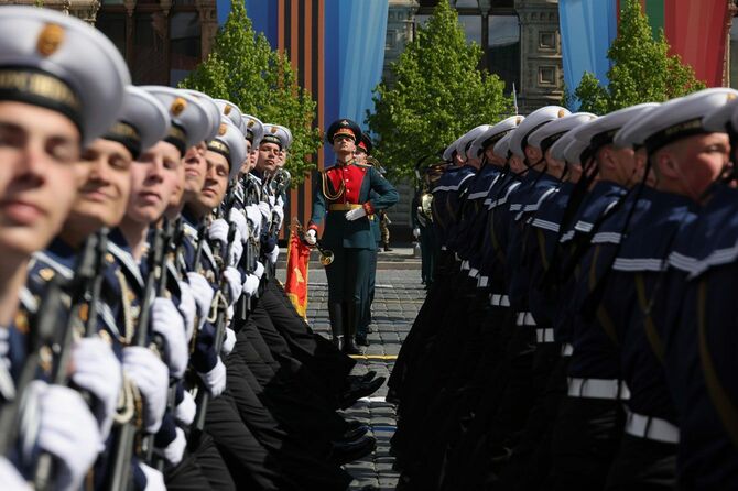 2023年5月9日、モスクワの赤の広場で行われた軍事パレード