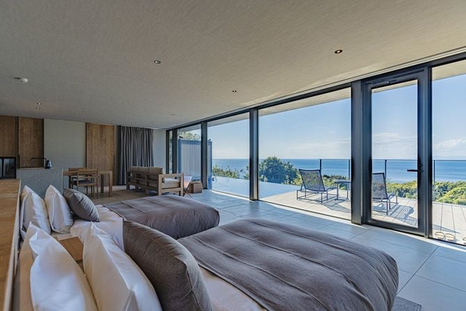 電気と水を供給できるオフグリッド型のホテル「WEAZER（ウェザー）西伊豆」